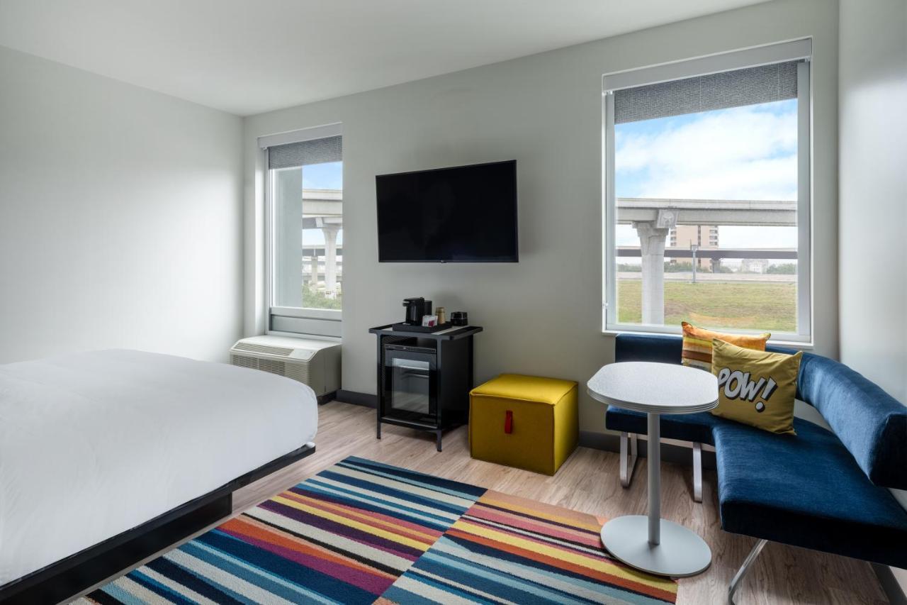 Отель Aloft Austin South Экстерьер фото