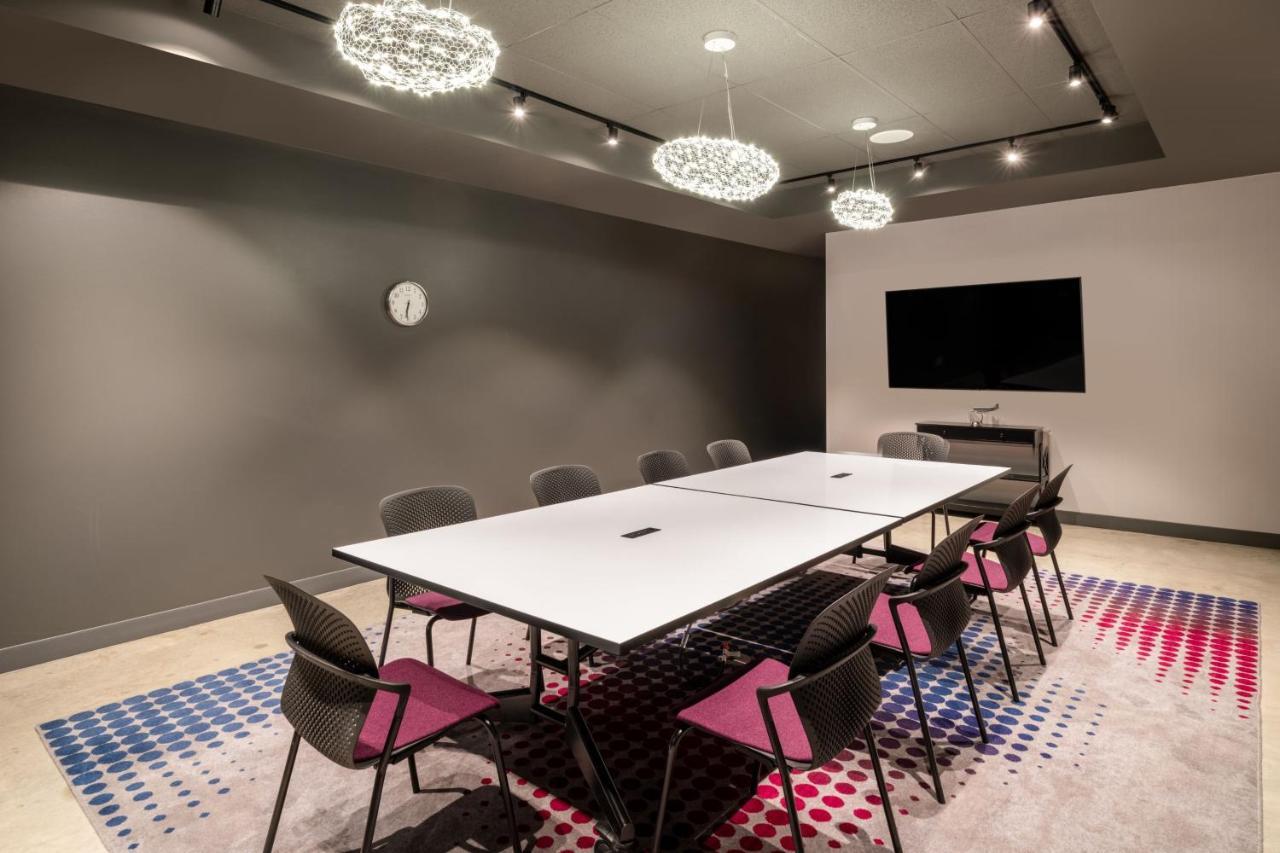 Отель Aloft Austin South Экстерьер фото