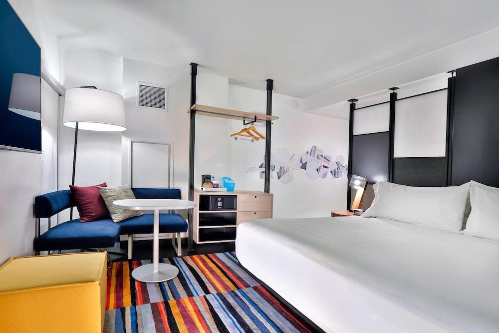 Отель Aloft Austin South Экстерьер фото