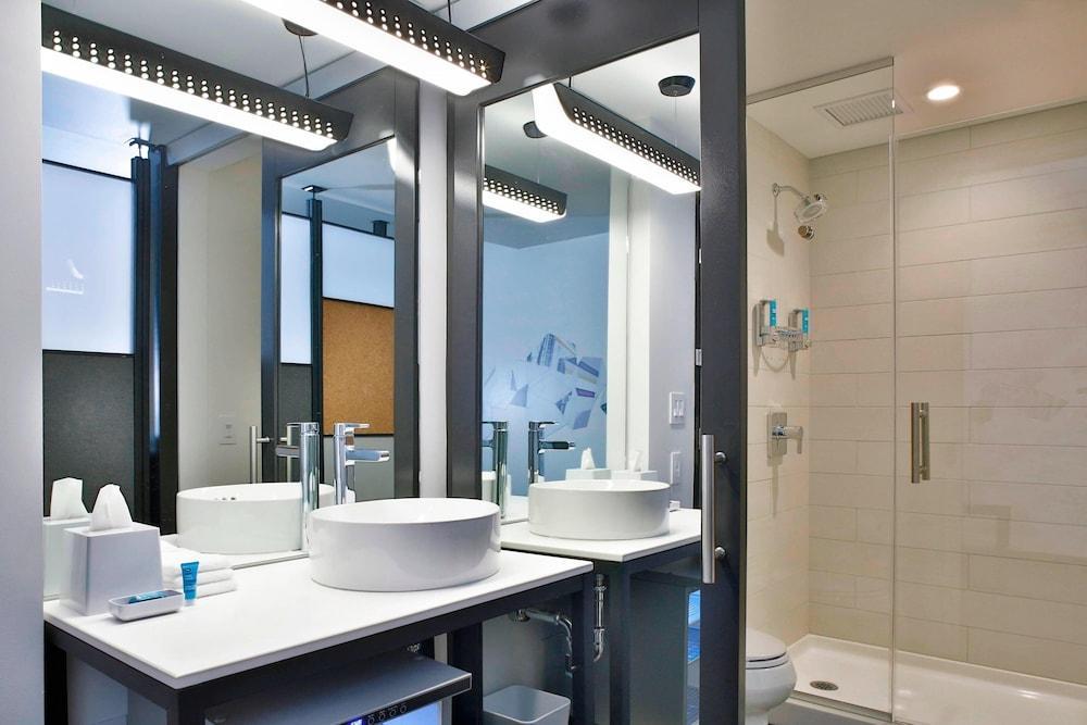 Отель Aloft Austin South Экстерьер фото
